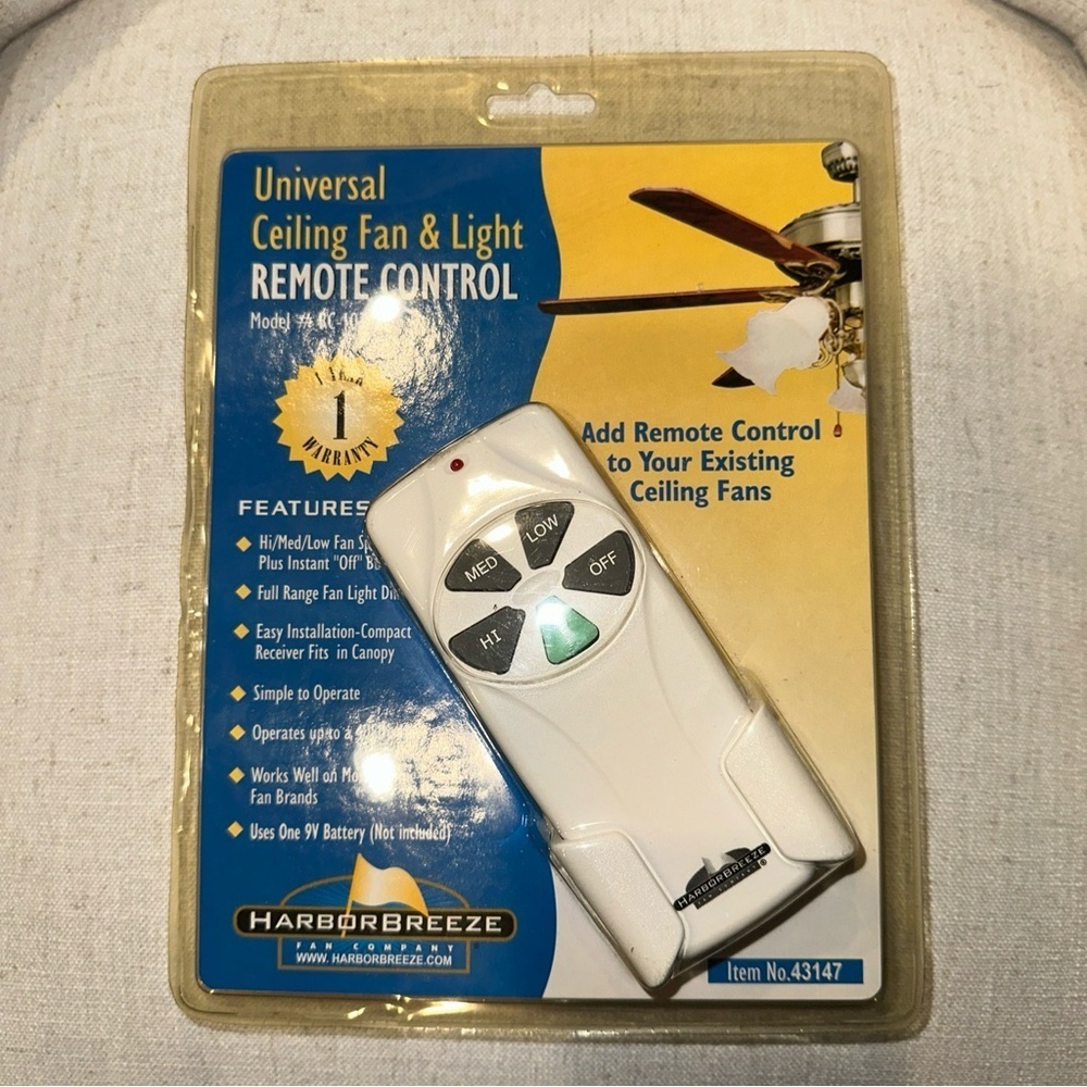 HARBOR BREEZE UNIVERSAL CEILING FAN & LIGHT REMOTE Control 43147 RC-103L NEW